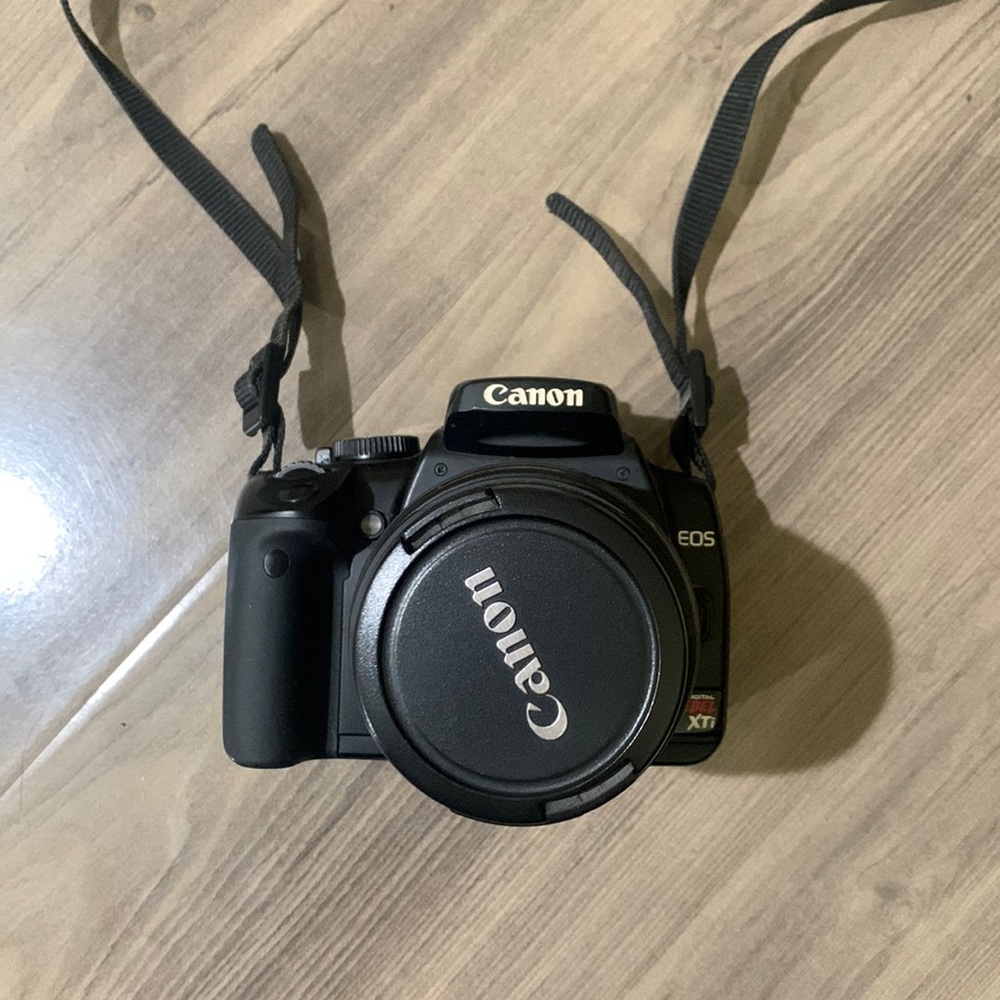 canon eos rebel xti